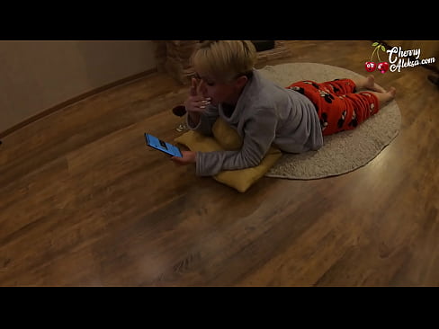 ❤️ Hullu blondiin imeb tohutut munni ja hüppab selle peal - anaalseksiga ️ Porno fb at et.playcrot69.top ﹏