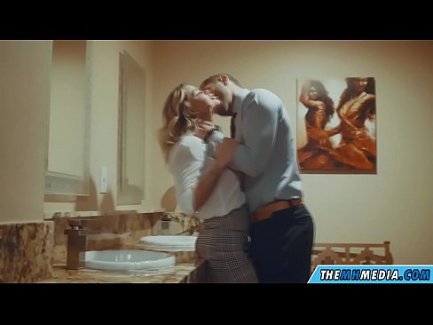 ❤️ Kui rinnakas blondiin võrgutab sind avalikus tualettruumis ️ Porno fb at et.playcrot69.top ﹏